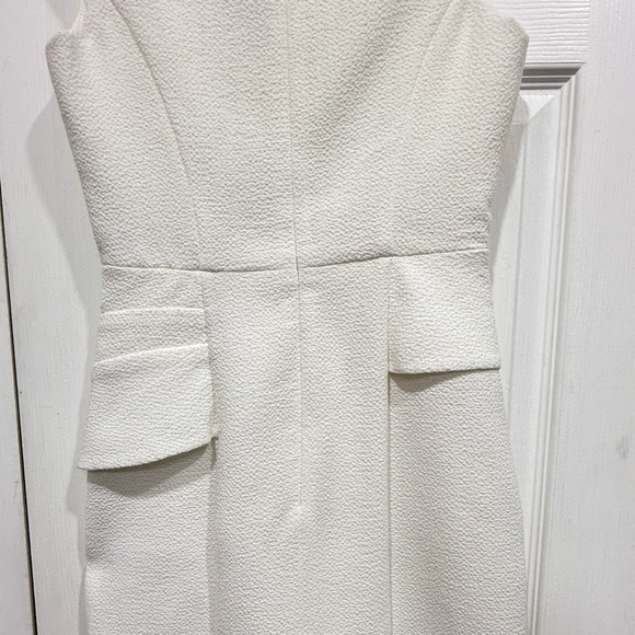 Black Halo white texture cap sleeve zip up Peplum Dress - Picture 6 of 16